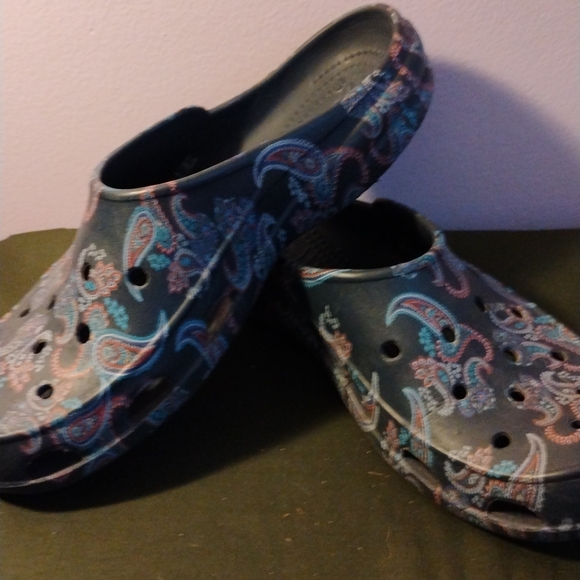 Paisley Patterned Clogs - Picture 2 of 4